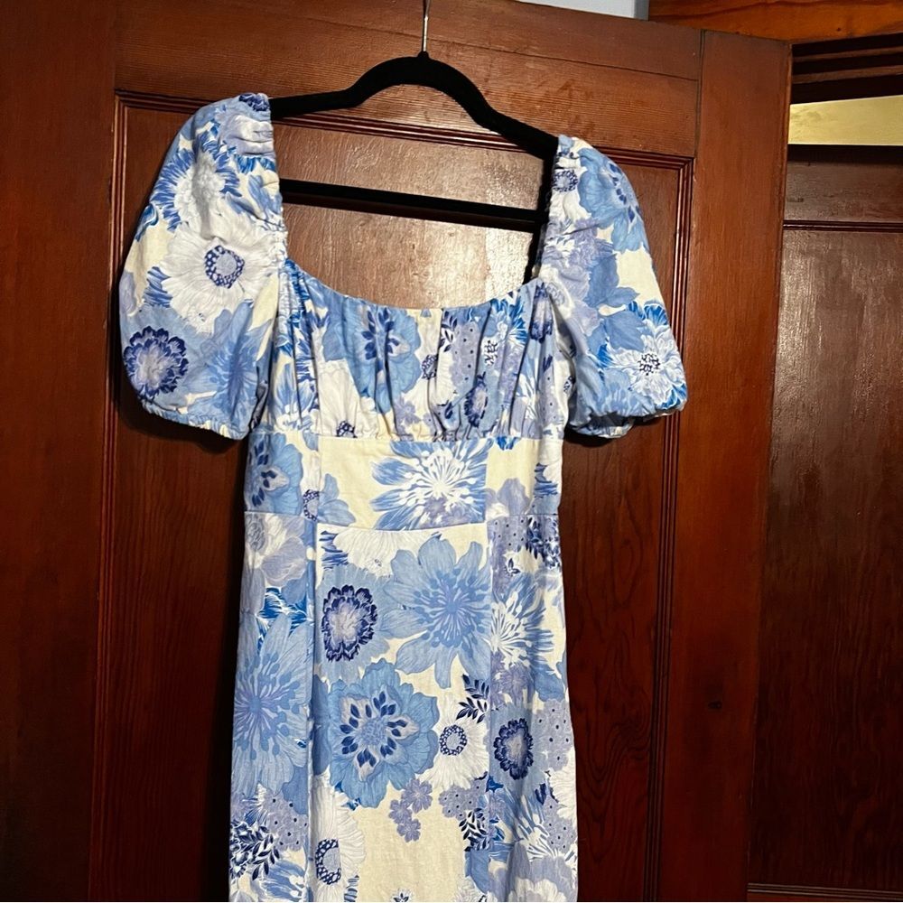 London Times Blue and White Floral Maxi Dress - Size 4 - Picture 3 of 8